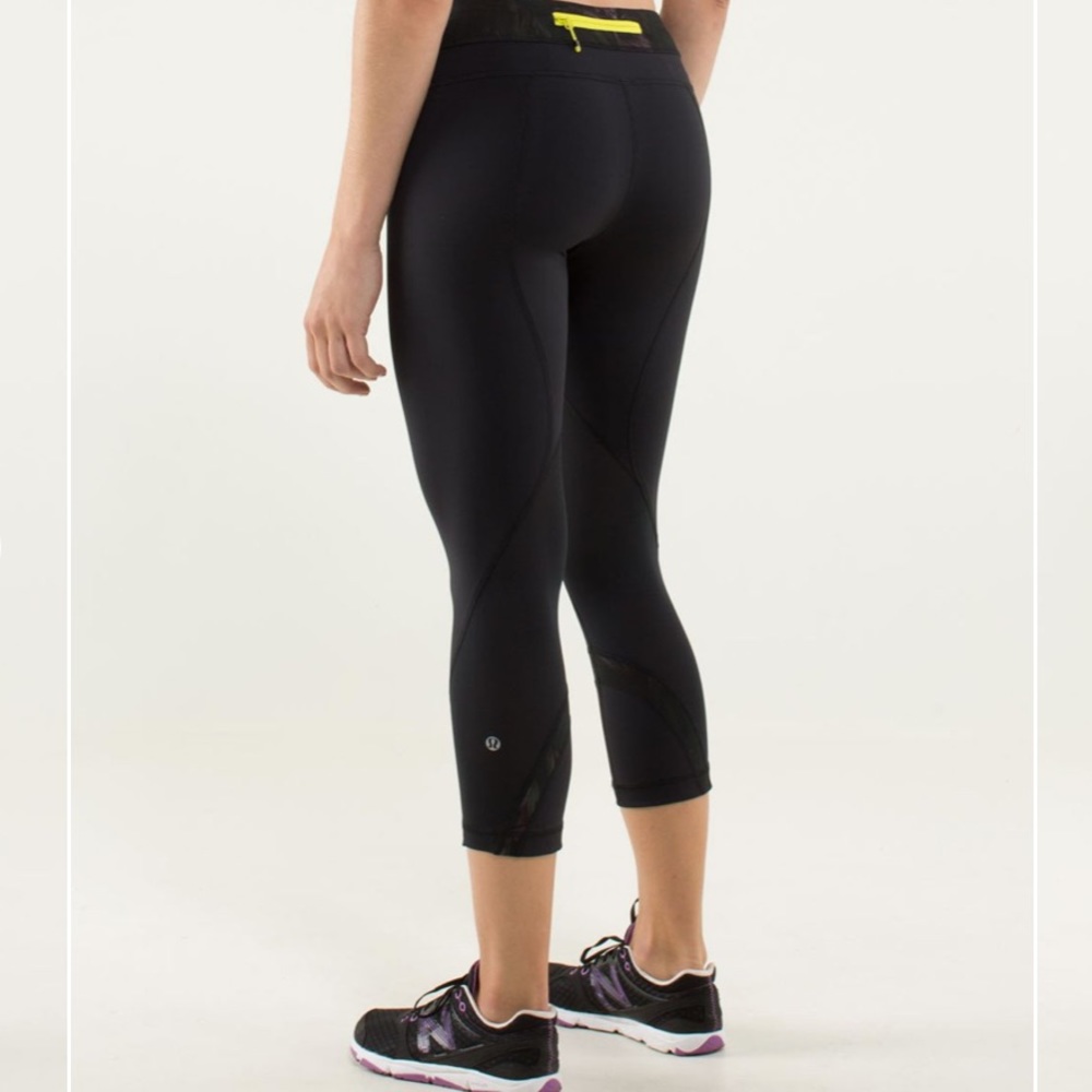 Lululemon Inspire crop legging